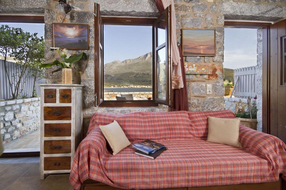 Elixirion Guest House Каравостаси Экстерьер фото